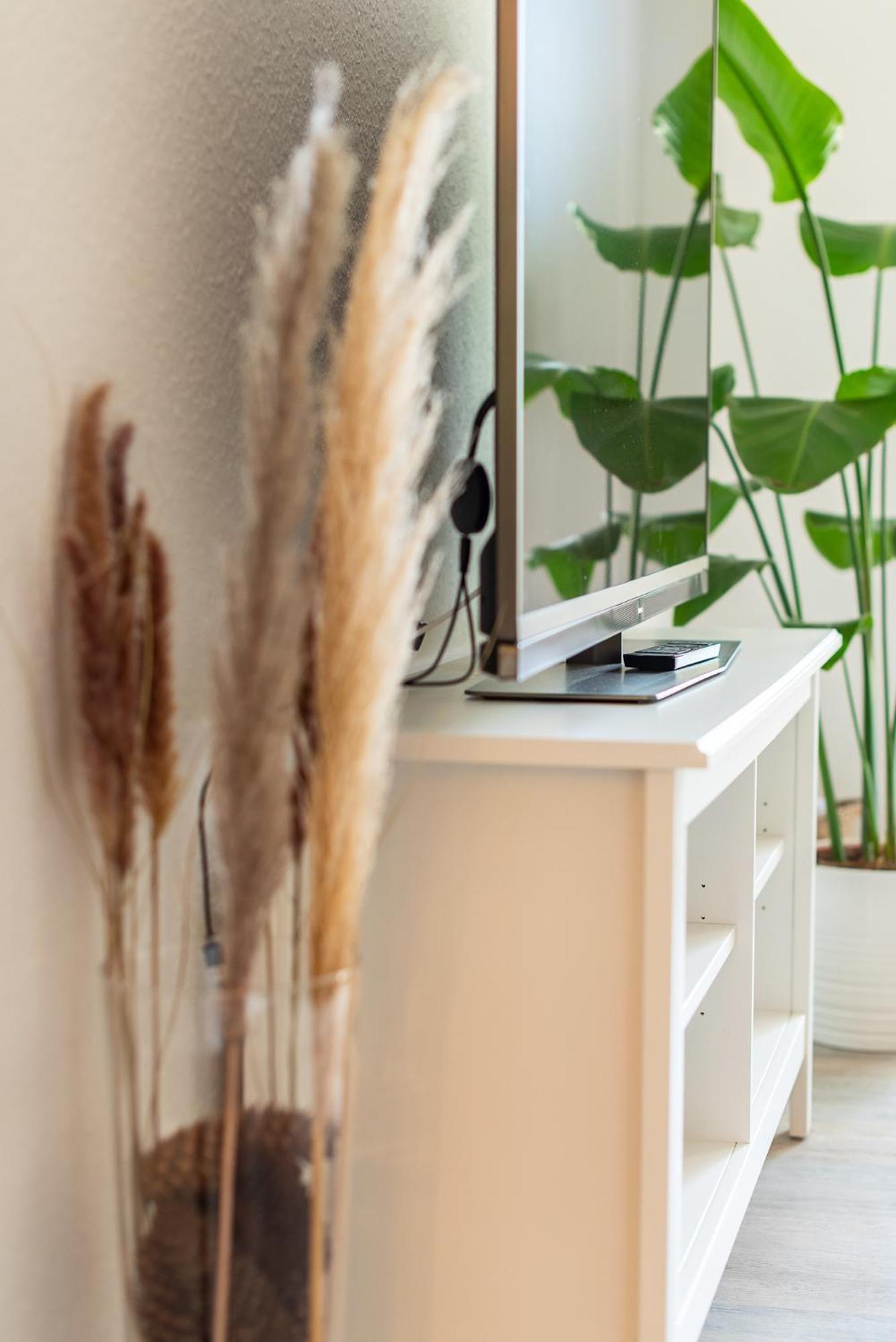 Smart & Cozy Apartment - Balkon, Netflix, Nespresso Chemnitz Ngoại thất bức ảnh